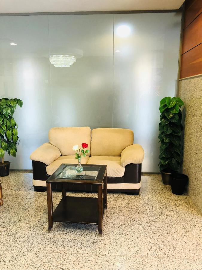 Zodiac Hotel Apartments Fahaheel Kuwait City Esterno foto
