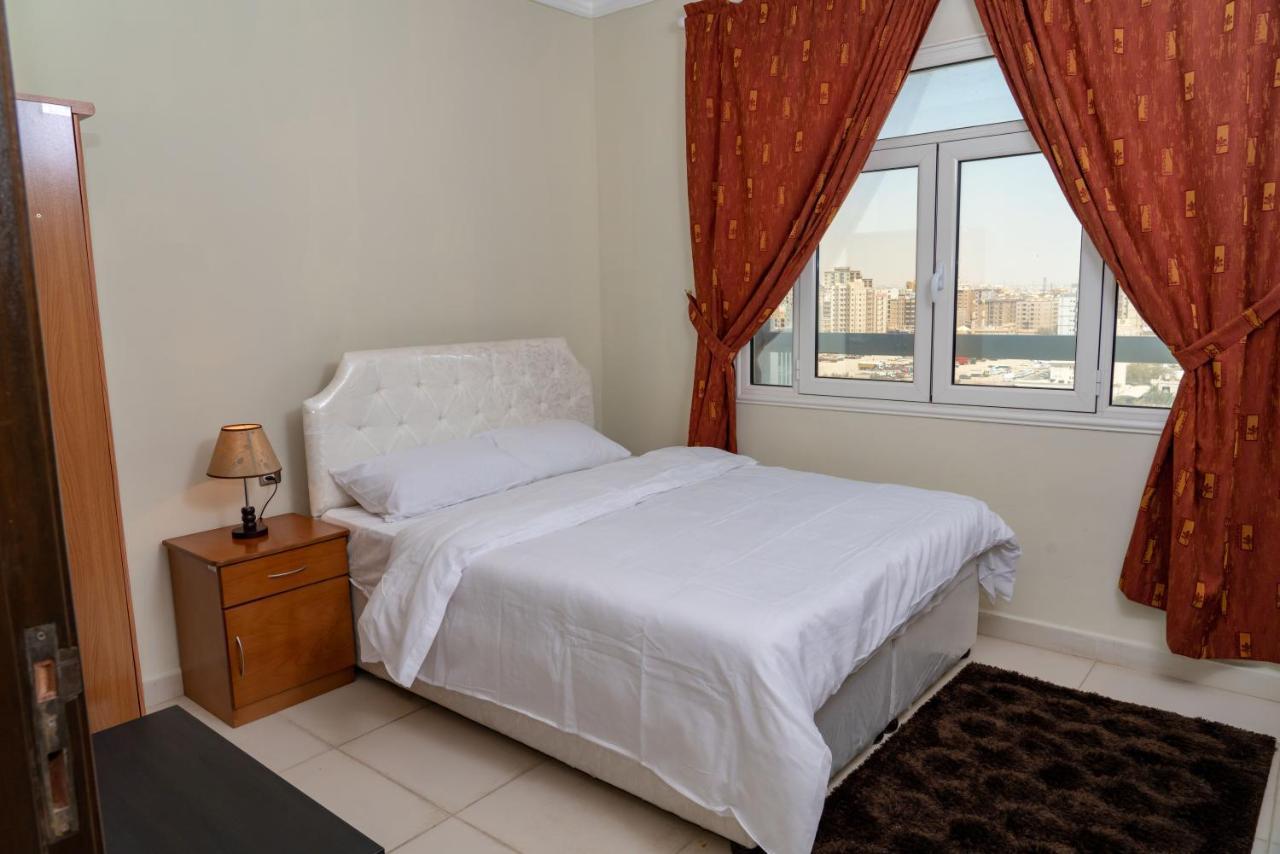 Zodiac Hotel Apartments Fahaheel Kuwait City Esterno foto