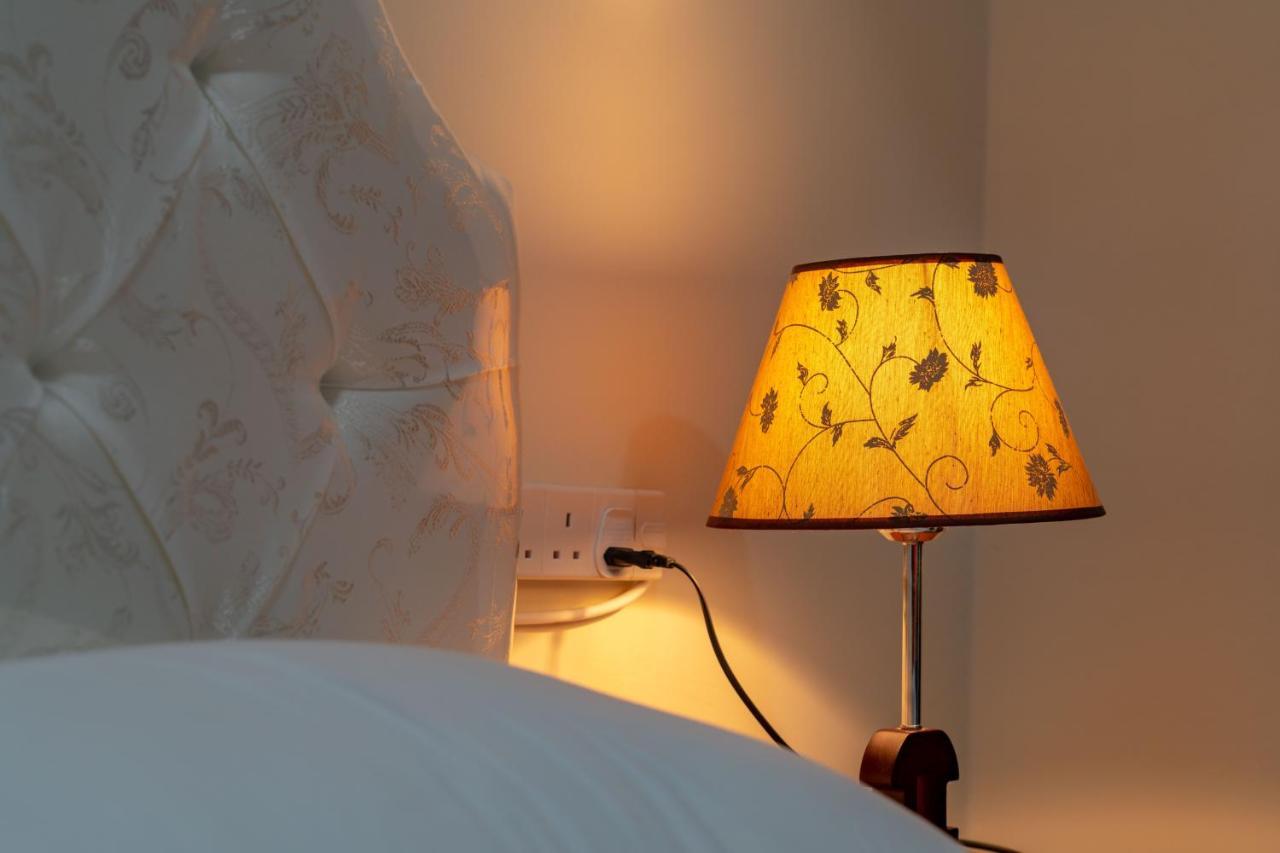 Zodiac Hotel Apartments Fahaheel Kuwait City Esterno foto