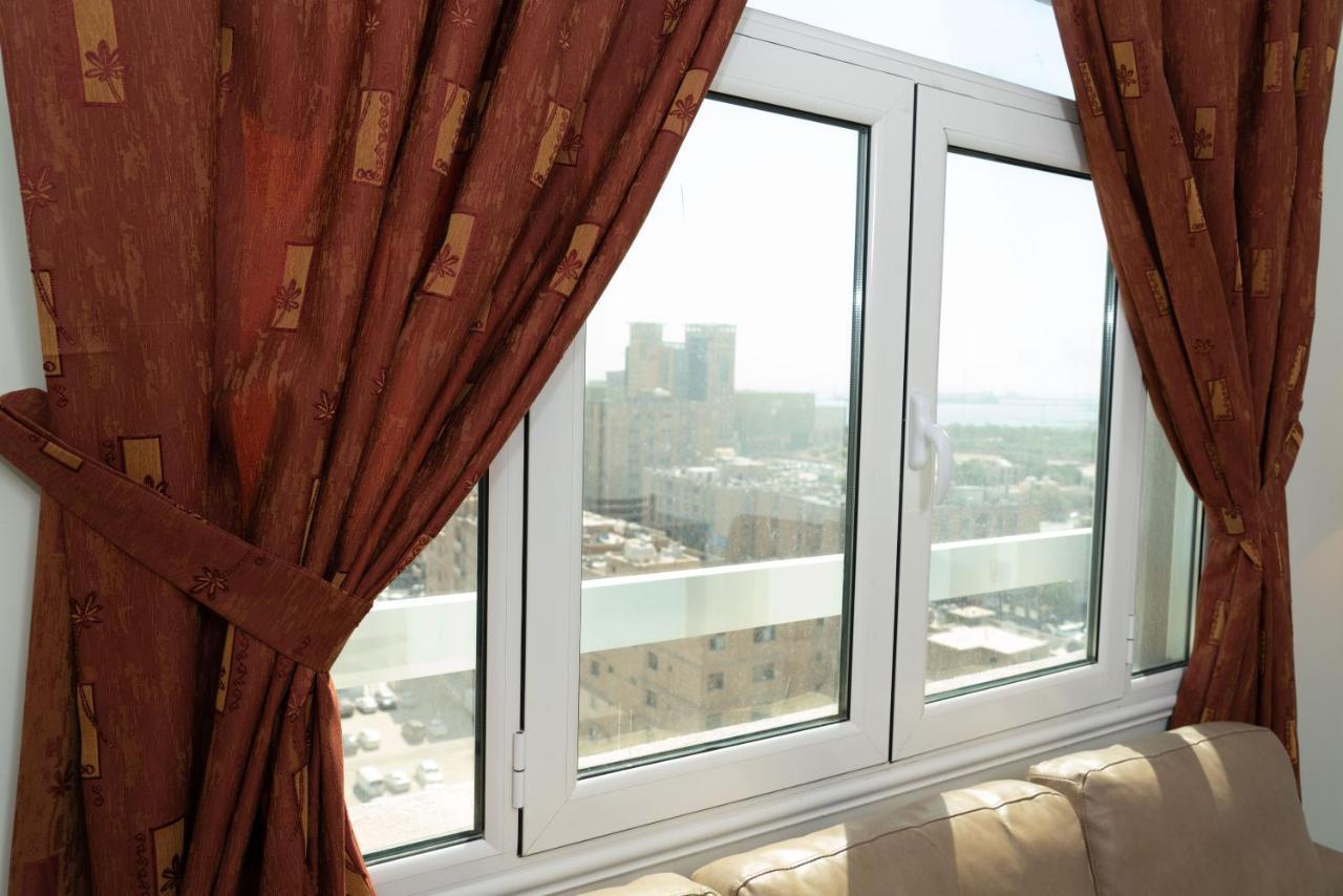 Zodiac Hotel Apartments Fahaheel Kuwait City Esterno foto