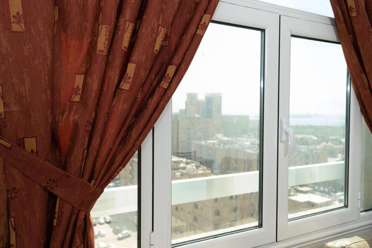 Zodiac Hotel Apartments Fahaheel Kuwait City Esterno foto