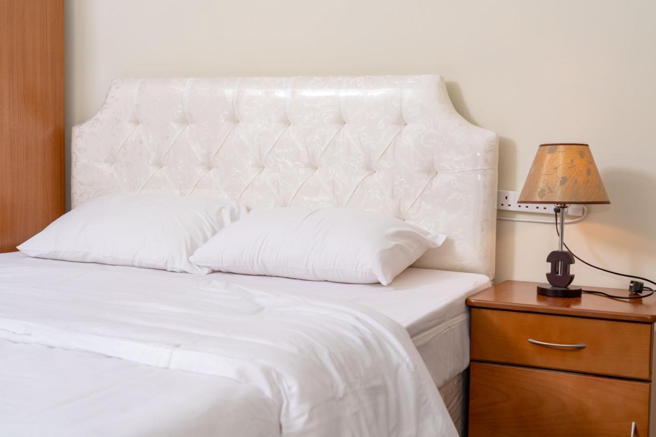 Zodiac Hotel Apartments Fahaheel Kuwait City Esterno foto